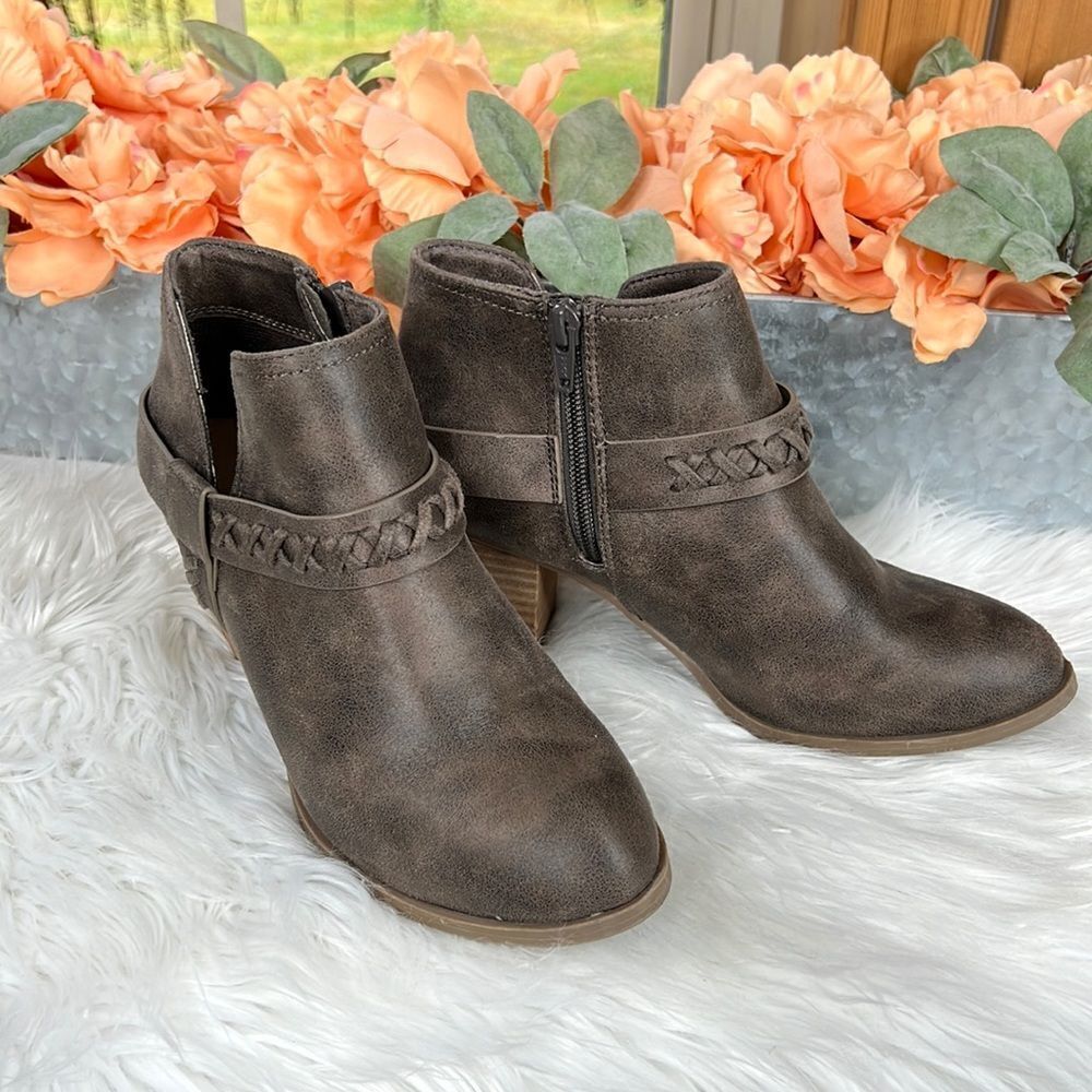 Report Carl Booties 